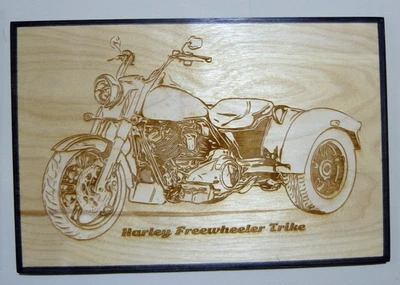 Placa grabada de triciclo Harley Free Wheeler, arte de pared, arte de automóvil, colgante de pared, exhibición Foto 1 de 2