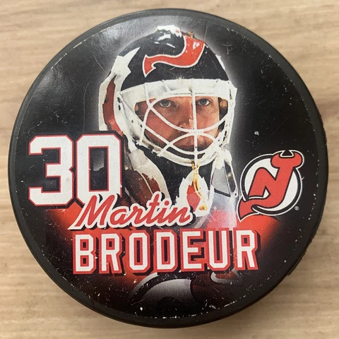 NEW JERSEY DEVILS NHL HOCKEY PUCK MARTIN BRODEUR #30 Player Puck VICEROY CANADA Cover