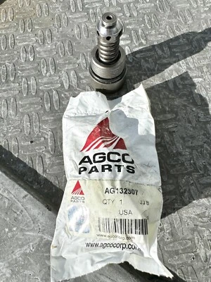 Nueva válvula de alivio AGCO AG132307 NUEVO EN PAQUETE Foto 1 de 2