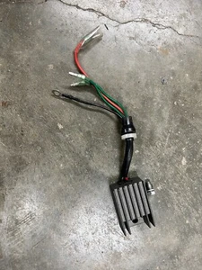 1998-2005 Yamaha XL XLT GP 800 Oem Voltage Regulator Rectifier 1999 2000 2001 - Picture 1 of 8