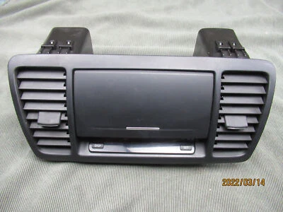 Pantalla de almacenamiento de ventilación de tablero Subaru Legacy Outback 2005-2009 66120A603A Foto 1 de 4