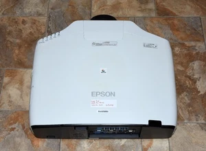 Epson Pro G7500U Projector WUXGA 4K Enhancement - 2405 Hrs - ELPLM08 - Picture 1 of 15