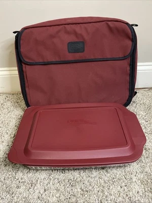Pyrex 3qt Portables Casserole Dish 9x13 W/ Lid & Portable Insulated Travel Bag - Image 1 of 4