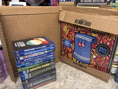 South Park Complete 1-26 6 Movies South Park Concert 🎶 SMALL BUSINESS 🧬🪩🧿 Foto 1 de 4