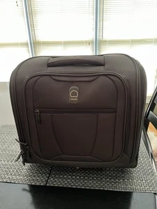 Delsey Paris Helium Deluxe 2 Wheel Luggage - Picture 1 of 10