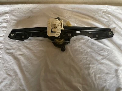  BMW 328I 335I F30 OEM REAR LEFT DRIVER SIDE WINDOW REGULATOR MOTOR - Image 1 of 4
