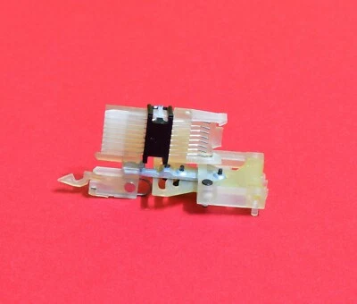 Märklin Kupplung 25402 Buchse für ICE Experimental 3371 3671 BR 410 #E2 - Bild 1 von 4