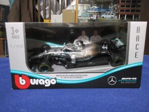 1:43 Bburago F1 Mercedes 2019 Petronas W07 Hybrid #6 Nico Rossberg - Picture 1 of 6