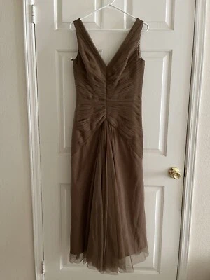 Vestido Monique Lhuillier Damas de honor Cuello en V Plisado Acanalado Tul Talla 10 Marrón Foto 1 de 4