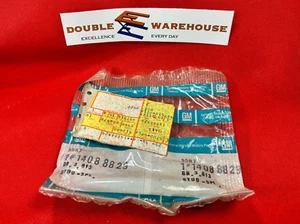 NOS OEM GM 14088829 Stud Exhaust Pipe - Imagen 1 de 2