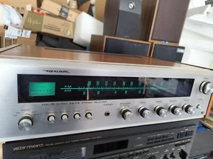 Realistic STA-75 AM/FM Stereo Receiver - Picture 1 of 12