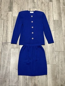 HERMOSO Traje Falda Chaqueta Azul Tejida Santana Colección St John Talla 8/12 ¡2 piezas! - Imagen 1 de 11