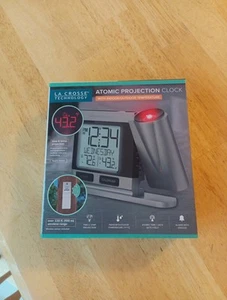 LA CROSSE 616-1410 Atomic Projection Alarm Clock 2.5" LCD Plug-In Silver - Picture 1 of 7
