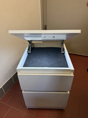 Nachttisch Kommode mit Geheimfach von Sneakspace - Bild 1 von 4