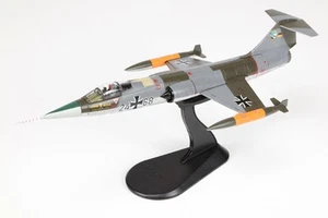 Hobby Master 1/72 F-104G Starfighter Airplane 24+68 Luftwaffe JG 74 Molders - Picture 1 of 2