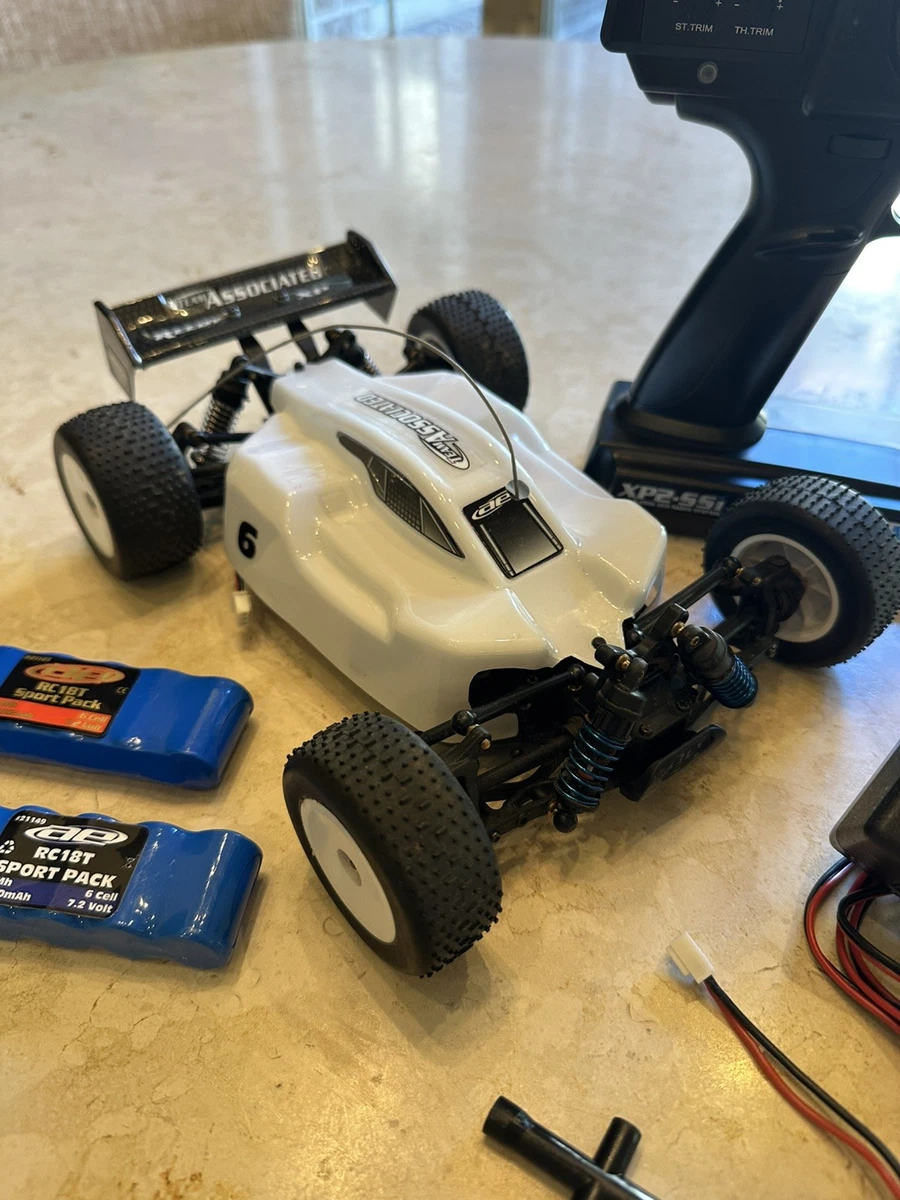 アソシエイテッド　RC18T Team Associated RC18T Mini 4wd RTR Electric Truck [ASC20100