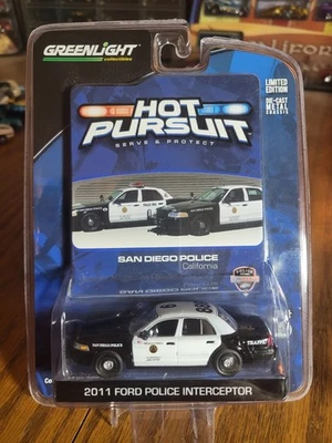Greenlight Hot Pursuit San Diego 2011 Ford Police Interceptor ONLY ONE ON EBAY!! - Image 1 of 4