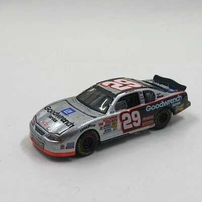 #29 Kevin Harvick '02 GM Goodwrench Service Nascar 1 64 Elite - Imagem 1 de 3