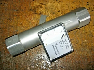 ABB 1" NPT Threaded Heavy Duty Stainless Steel Flowmeter 1600 Liters/Hour Water - Picture 1 of 9