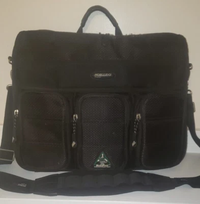 Mobile Edge Black Nylon 15.4” Laptop Messenger Bag - Checkpoint Friendly | Used - Изображение 1 из 4