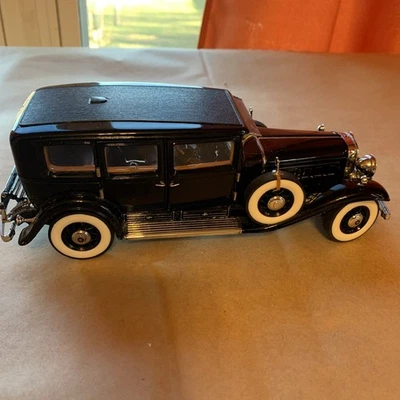 Franklin Mint Al Capone's Armored 1930 Cadillac Imperial Sedan - Image 1 of 4