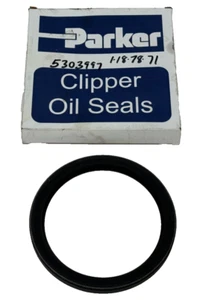 NEW IN BOX Parker 1QTR20 Oil Seal - Picture 1 of 4