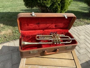 Trompeta Colegiata Holton 1966 De Colección Con Estuche Original BONITO ENVÍO GRATUITO - Imagen 1 de 18