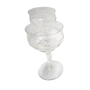 Elegant Wine glass Crystal Laurel Wreath Stemmed Vintage Wedding 8 0z Lot 2 - Picture 1 of 6