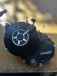 DUCATI SCRAMBLER 800 CLUTCH COVER 24314251AZ - Picture 1 of 10