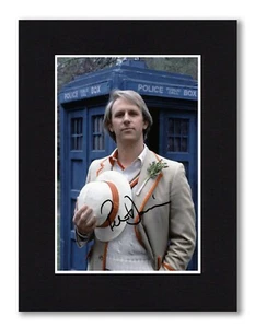 FOTO firmada por Peter Davison 8X6 montura preimpresión lista para enmarcar regalo de Doctor Who - Imagen 1 de 3