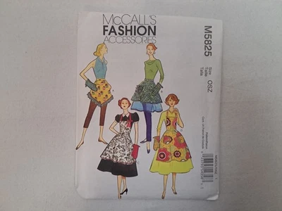 McCall's Pattern - Aprons and Oven Mitt (One Size) #M5825 - Uncut - Image 1 of 4
