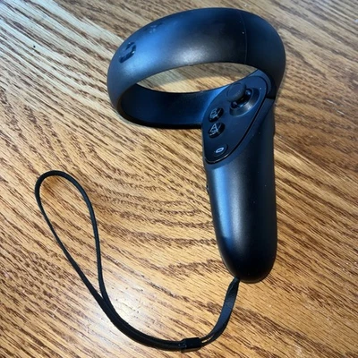 Genuine Oculus Quest 1 / Rift S Controller Replacement- Right (250188) - Image 1 of 4