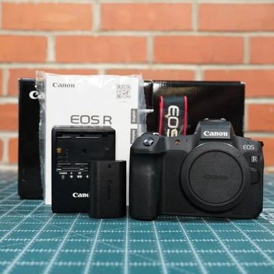 Cámara digital Canon EOS R 30,3 MP - negra (solo cuerpo) | OBTURADOR BAJO Foto 1 de 4