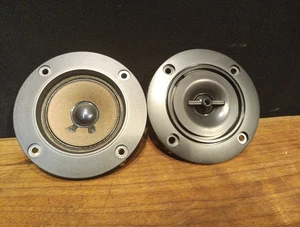 Pioneer  177046 6 ohms  3.5"  Tweeter W/ 179304 Super Tweeter-Tested/Working - Picture 1 of 7