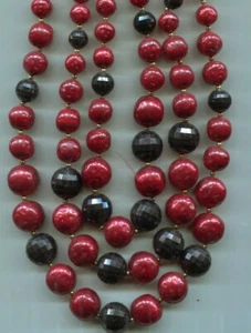 RED BLACK VINTAGE 3 strand beads necklace - Picture 1 of 2