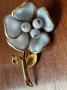 Vintage Brooch Pin Flower Enamel Gripoix Poured Glass Pale Blue Gold Tone - Picture 1 of 4