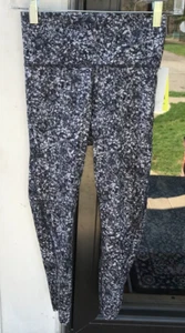 Girls All In Motion sz L 10/12 Black Marble Capri Fashion Crop Leggings New C - Picture 1 of 7