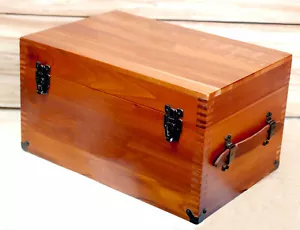 7-0032C Cedar Chest | Cedar Keepsake Box | Wooden Box | Aromatic Cedar Trunk - Picture 1 of 6