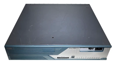 Router Cisco 3800 Series 3825 con flash de 256 MB, 5 tarjetas de interfaz WAN y módulo Foto 1 de 4