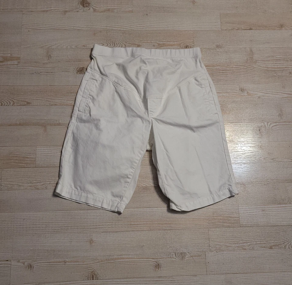 Old Navy Size 1 Maternity Womens Solid White Shorts - Image 1 of 4