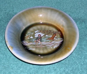 WADE CERAMICS - Small Fly Fisherman Bowl, 4 3/4" Diameter - Picture 1 of 1