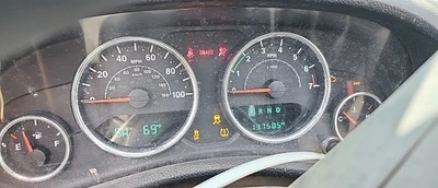 Jeep Wrangler 2016 equipo original velocímetro calibre grupo 137 k millas Foto 1 de 4