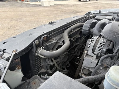 Condenser CHEVY SILVERADO 1500 99 00 01 02 03 04 05 06 07 08 09 10 11 12 13 - Imagem 1 de 4