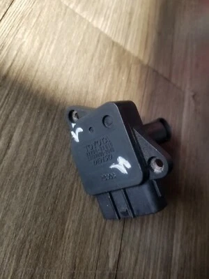 Sensor medidor de flujo de masa de aire para Toyota Lexus Scion RX330 Tacoma Camry OEM Foto 1 de 4