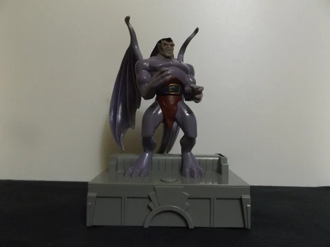 1995 Vintage ,Thinkway Gargoyles Talking  Coin Bank, Toy Cover