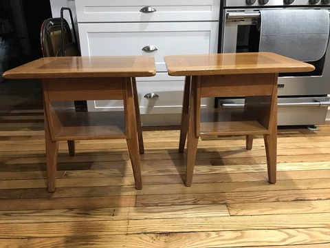 2 Vintage Jamestown Lounge Company British Oak Nightstands/ End Tables Cover