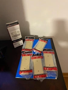 NEU BOX MIT 5 EATON COOPER VERKABELUNG STC14V SNAP-TOG MITTELTEIL WANDPLATTE ELFENBEIN - Bild 1 von 20