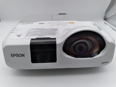 Epson BrightLink 436Wi 3LCD Projector Short Throw 3000 !3661 Bulb Hours! - Image 1 of 4
