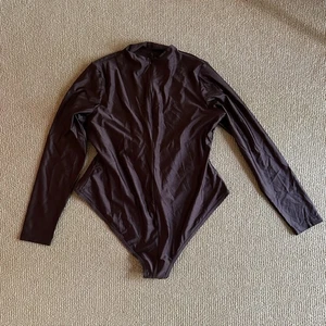 Skims Espresso Disco Long Sleeve Bodysuit, Size 3X New - Picture 1 of 3