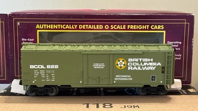 MTH Premier O Scale British Columbia Railway Reefer #822 ~ 20-94185 – NIB - Image 1 of 4